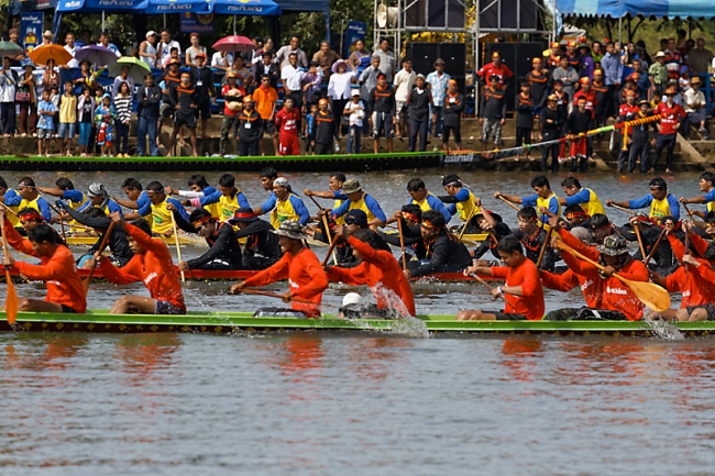 Phimai boat races-2013-017